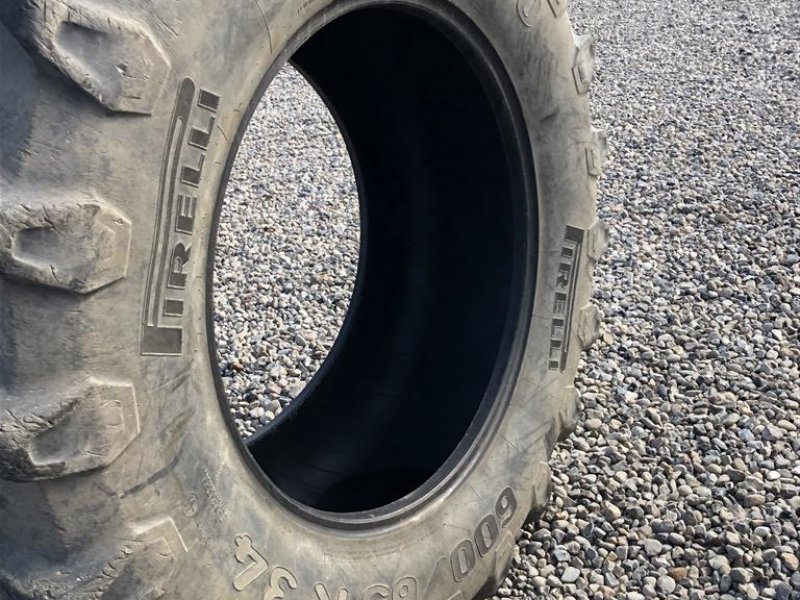 Reifen du type Pirelli 600/65R34, Gebrauchtmaschine en Rødekro (Photo 1)