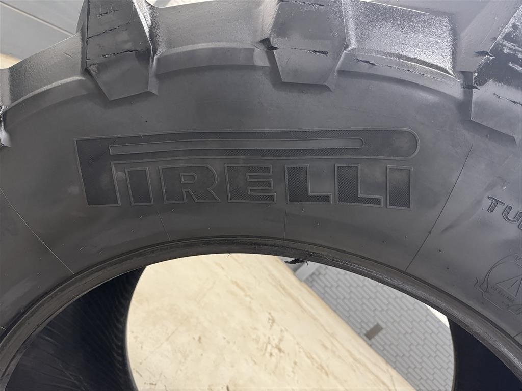 Reifen tip Pirelli 710/70R42, Gebrauchtmaschine in Haderup (Poză 3)