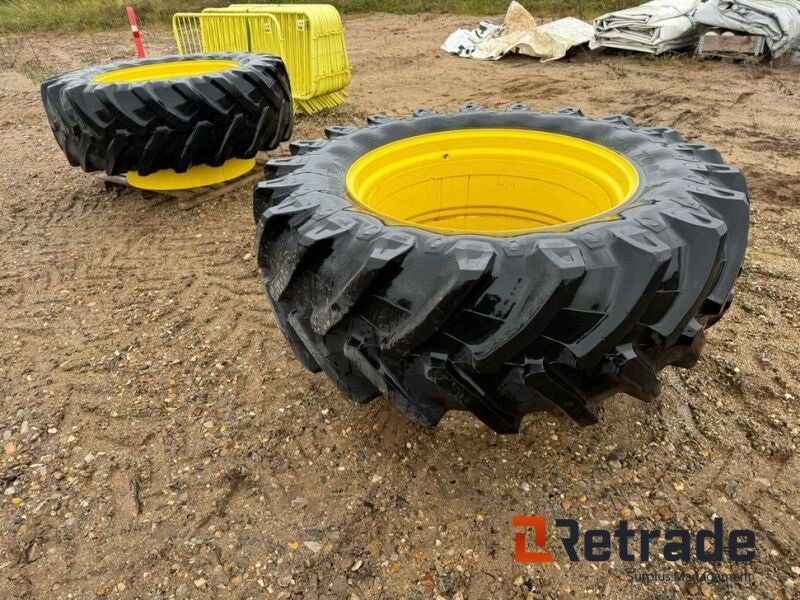 Reifen du type Pirelli TM700 580/70r42, Gebrauchtmaschine en Rødovre (Photo 1)