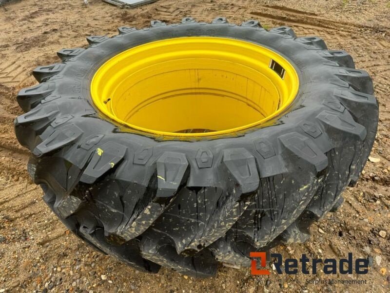 Reifen des Typs Pirelli TM700 580/70r42, Gebrauchtmaschine in Rødovre (Bild 3)