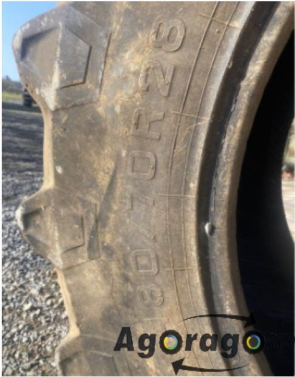 Reifen typu Pirelli TM700, Gebrauchtmaschine w Montpellier (Zdjęcie 2)