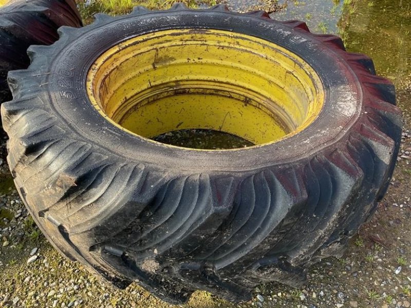 Reifen Türe ait Sonstige 520/70R38, Gebrauchtmaschine içinde Hjørring