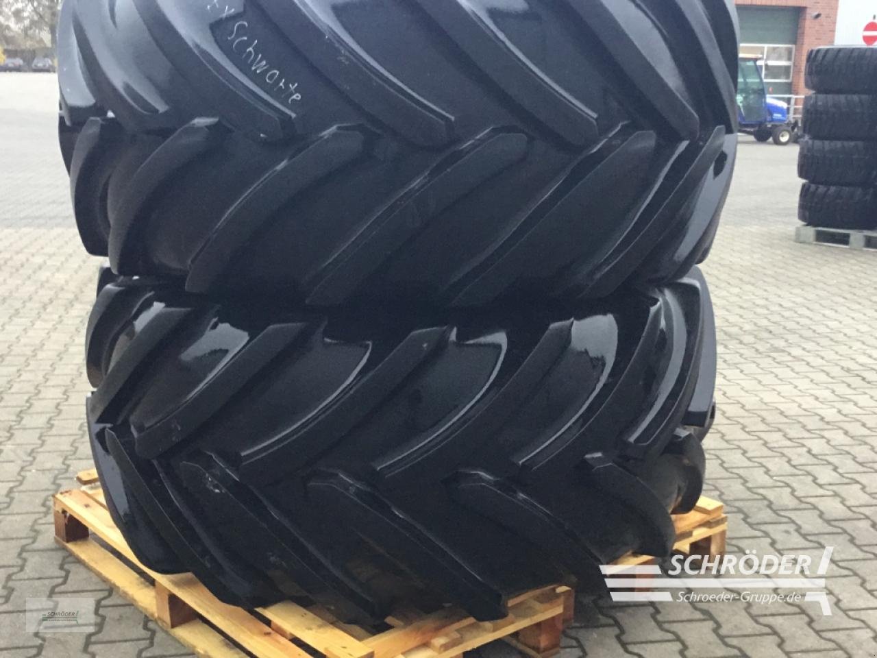 Reifen des Typs Sonstige 800/65 R32 + 600/60-30.5, Gebrauchtmaschine in Lastrup (Bild 4)