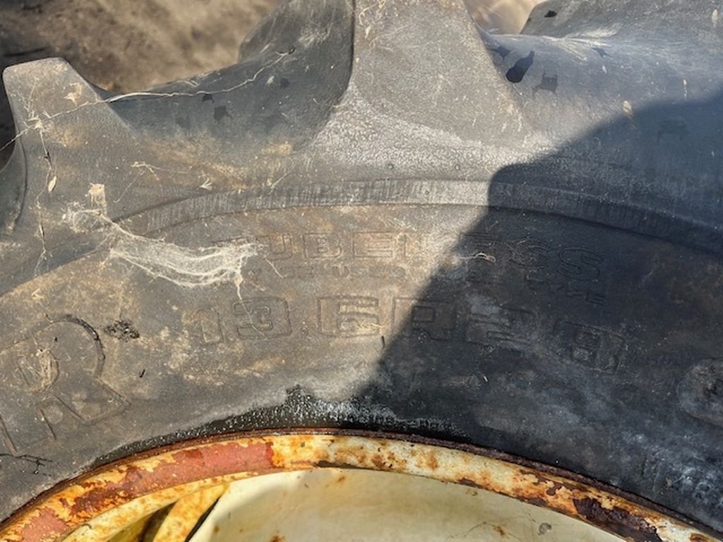 Reifen Türe ait Sonstige Goodyear 13.6 R28, Gebrauchtmaschine içinde Callantsoog (resim 2)