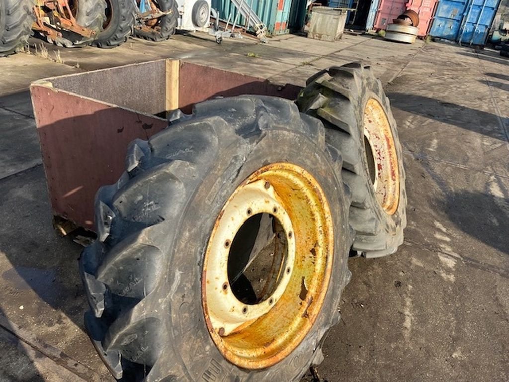 Reifen des Typs Sonstige Goodyear 13.6 R28, Gebrauchtmaschine in Callantsoog (Bild 10)