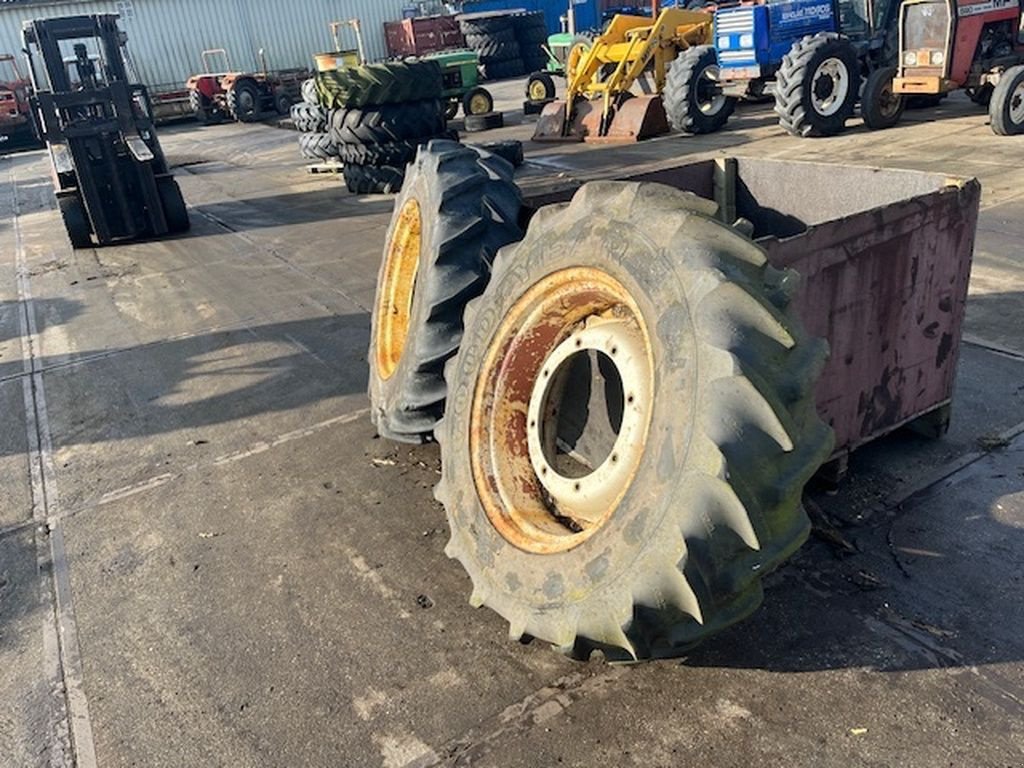 Reifen от тип Sonstige Goodyear 13.6 R28, Gebrauchtmaschine в Callantsoog (Снимка 5)