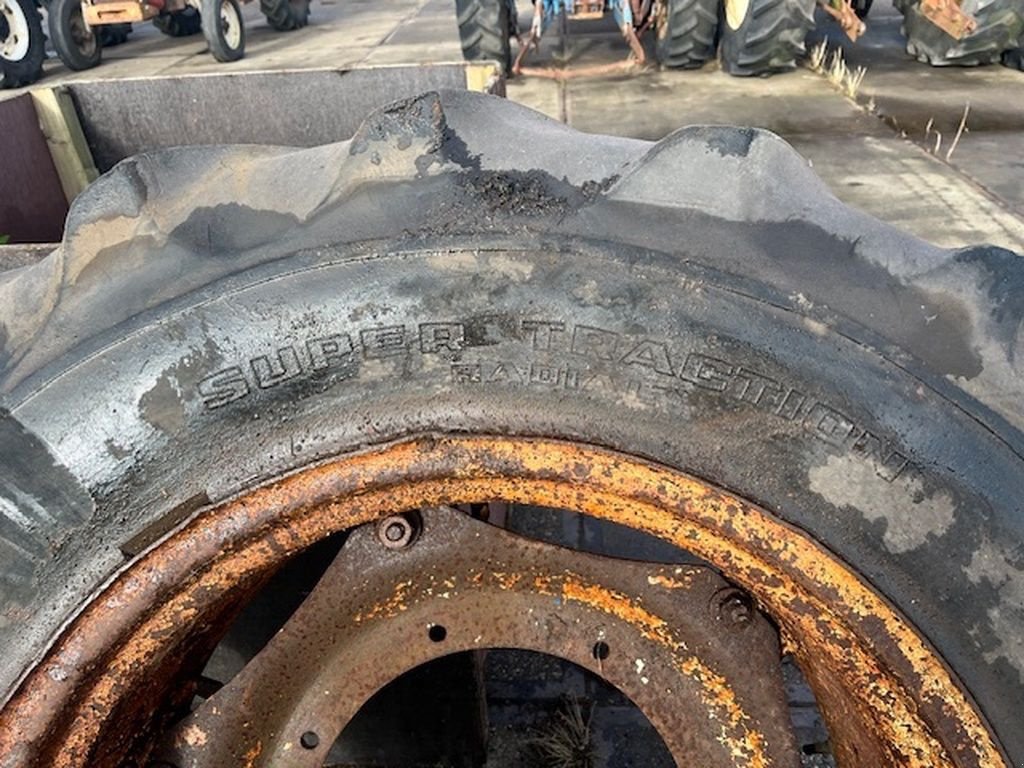 Reifen des Typs Sonstige Goodyear 14.9 R28, Gebrauchtmaschine in Callantsoog (Bild 2)