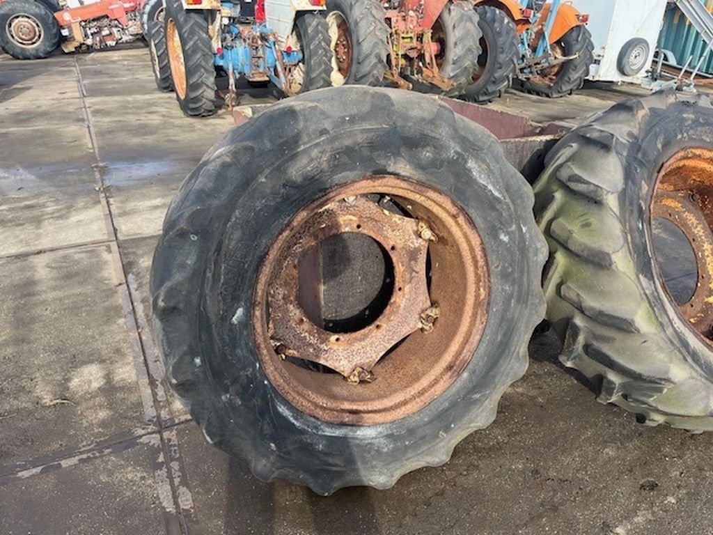 Reifen типа Sonstige Goodyear 14.9 R28, Gebrauchtmaschine в Callantsoog (Фотография 8)