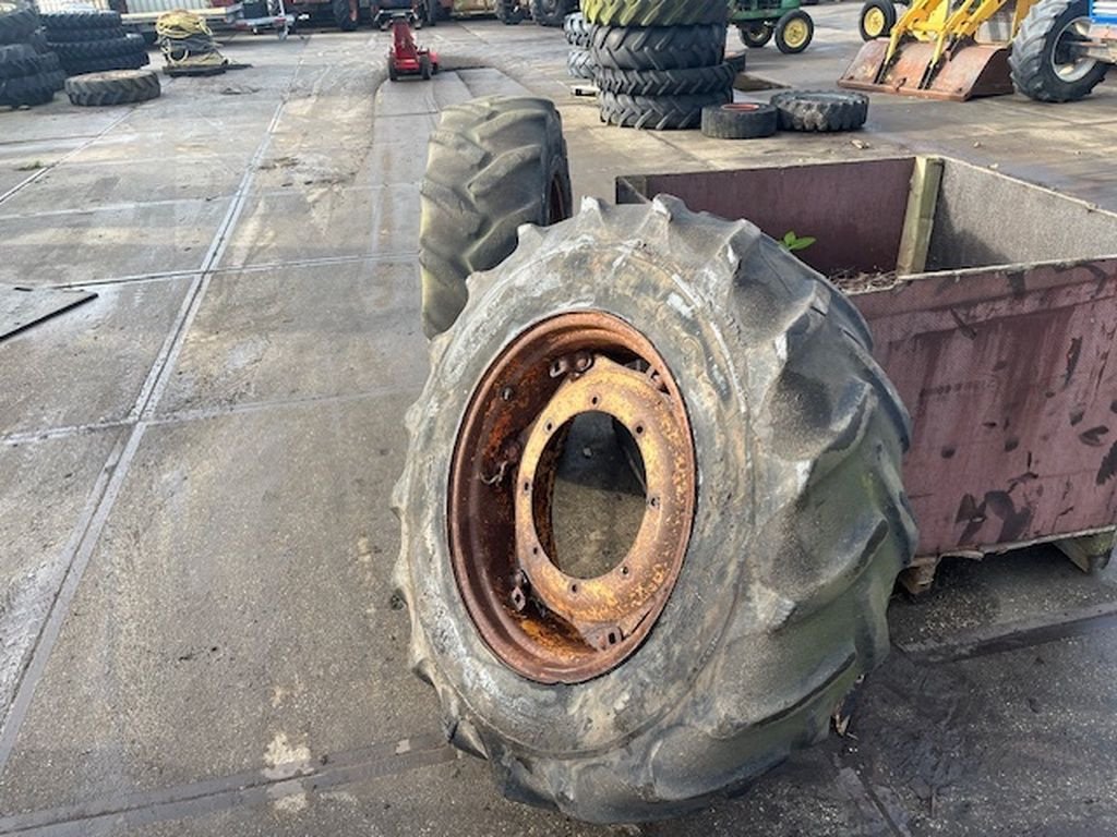 Reifen типа Sonstige Goodyear 14.9 R28, Gebrauchtmaschine в Callantsoog (Фотография 7)