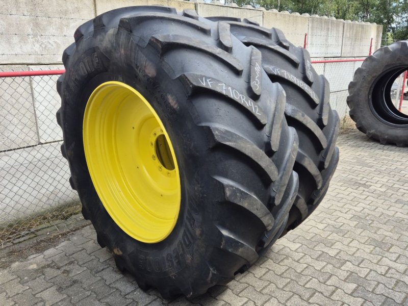 Reifen of the type Sonstige JOHN DEERE wielen met Bridgestone banden VF710/70R42, Gebrauchtmaschine in Schoonebeek (Picture 1)