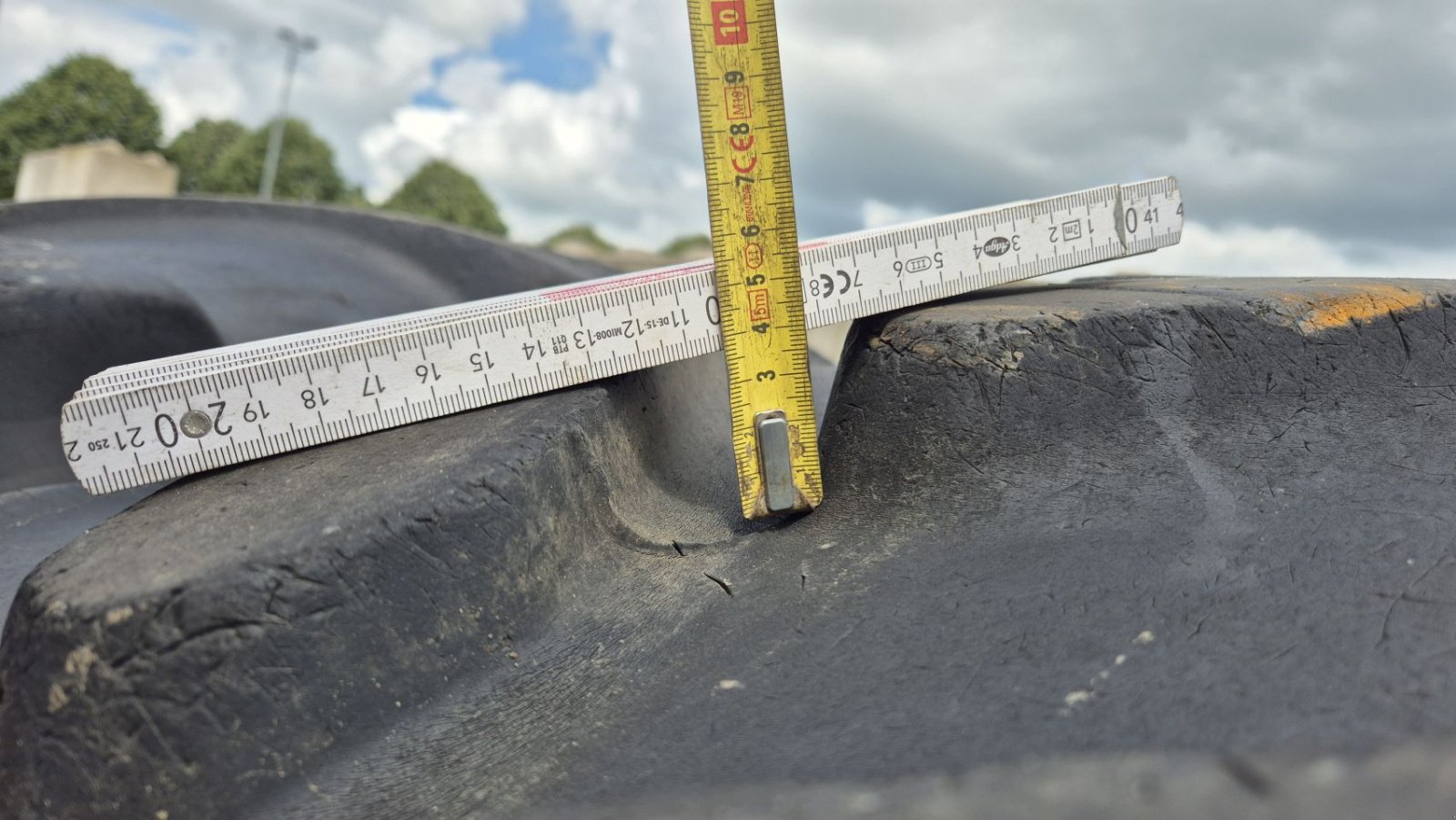 Reifen of the type Sonstige JOHN DEERE wielen met Bridgestone banden VF710/70R42, Gebrauchtmaschine in Schoonebeek (Picture 4)