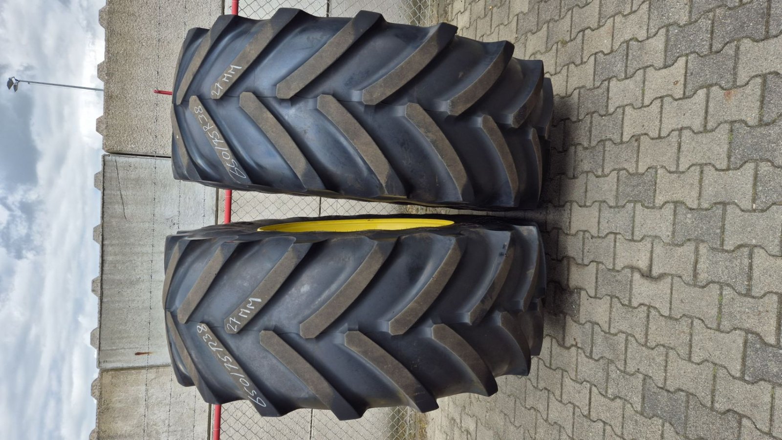 Reifen del tipo Sonstige JOHN DEERE wielen met Michelin banden 650/75R38 27mm, Gebrauchtmaschine In Schoonebeek (Immagine 4)