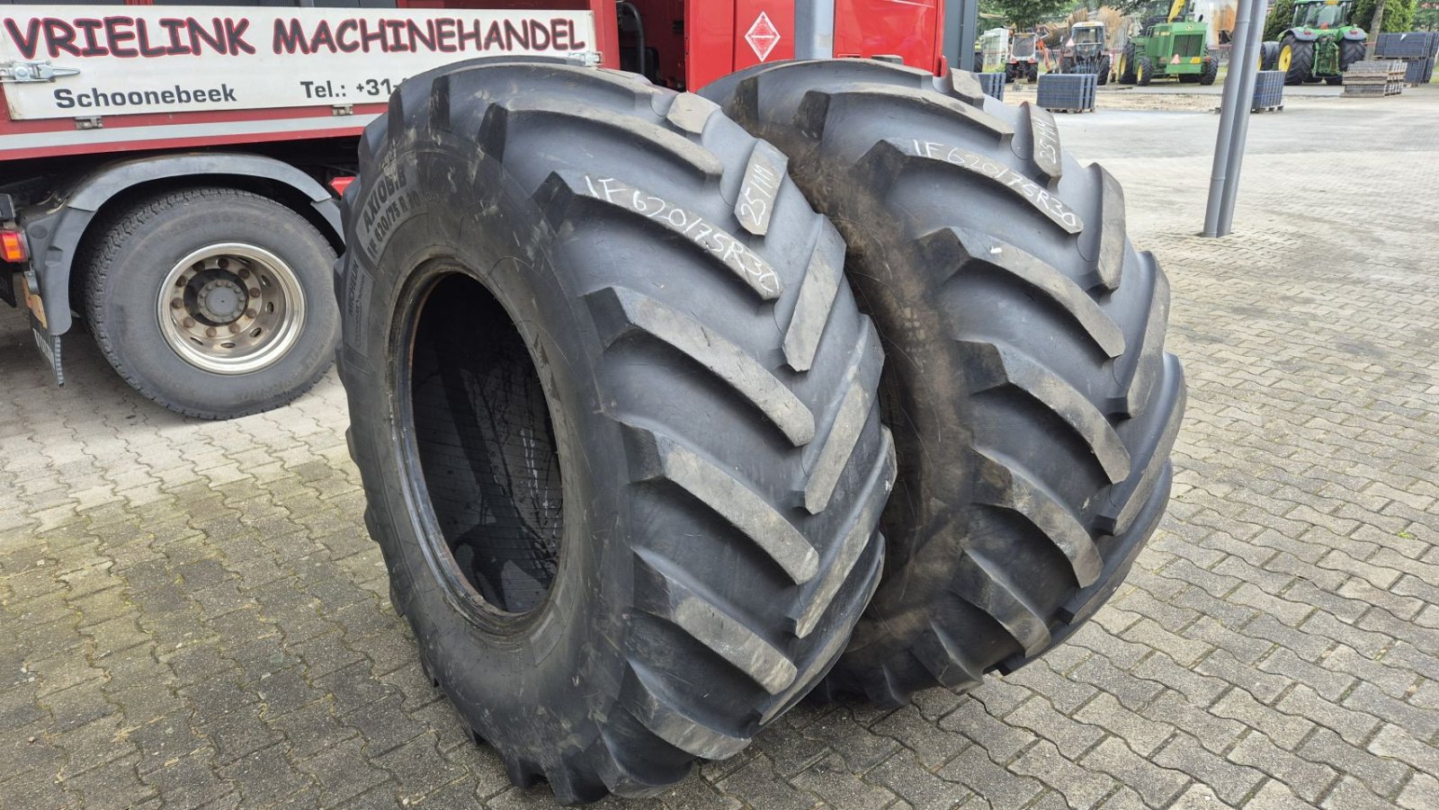 Reifen του τύπου Sonstige MICHELIN AXIOBIB IF620/75R30 met 25mm, Gebrauchtmaschine σε Schoonebeek (Φωτογραφία 1)