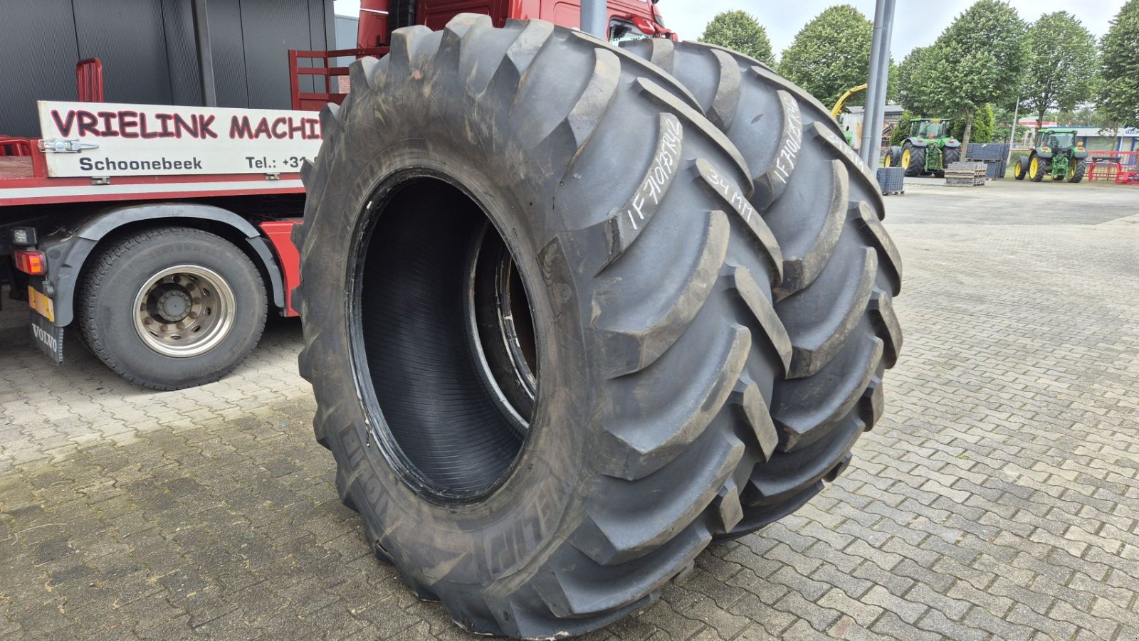 Reifen of the type Sonstige MICHELIN AXIOBIB IF710/75R42 met 34mm, Gebrauchtmaschine in Schoonebeek (Picture 1)