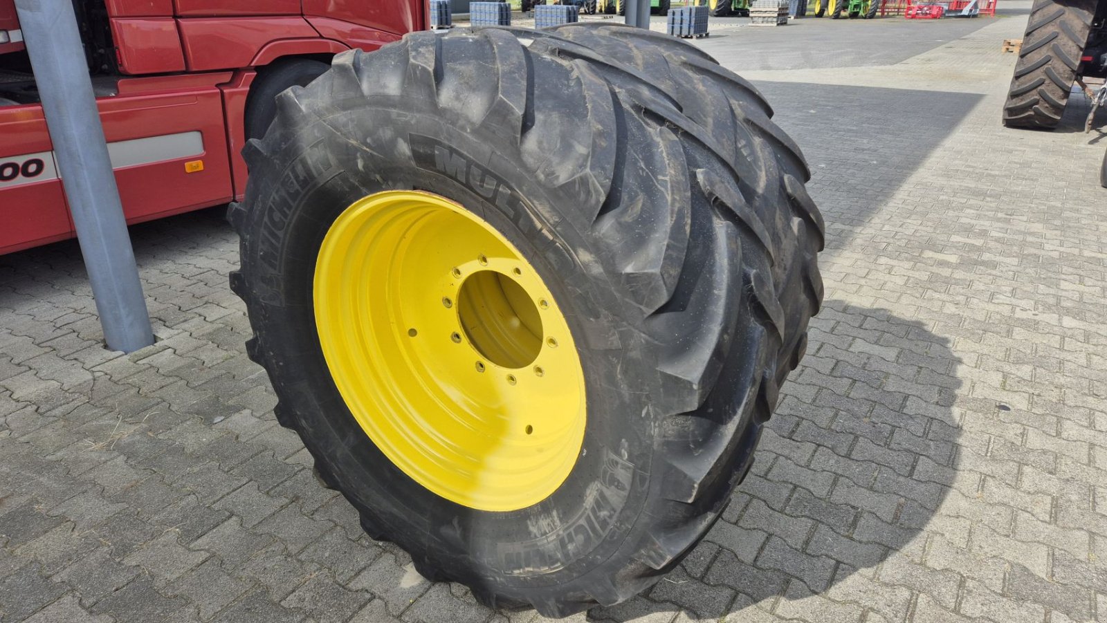 Reifen tip Sonstige Michelin banden op JOHN DEERE 540/65R30 11mm velg, Gebrauchtmaschine in Schoonebeek (Poză 2)