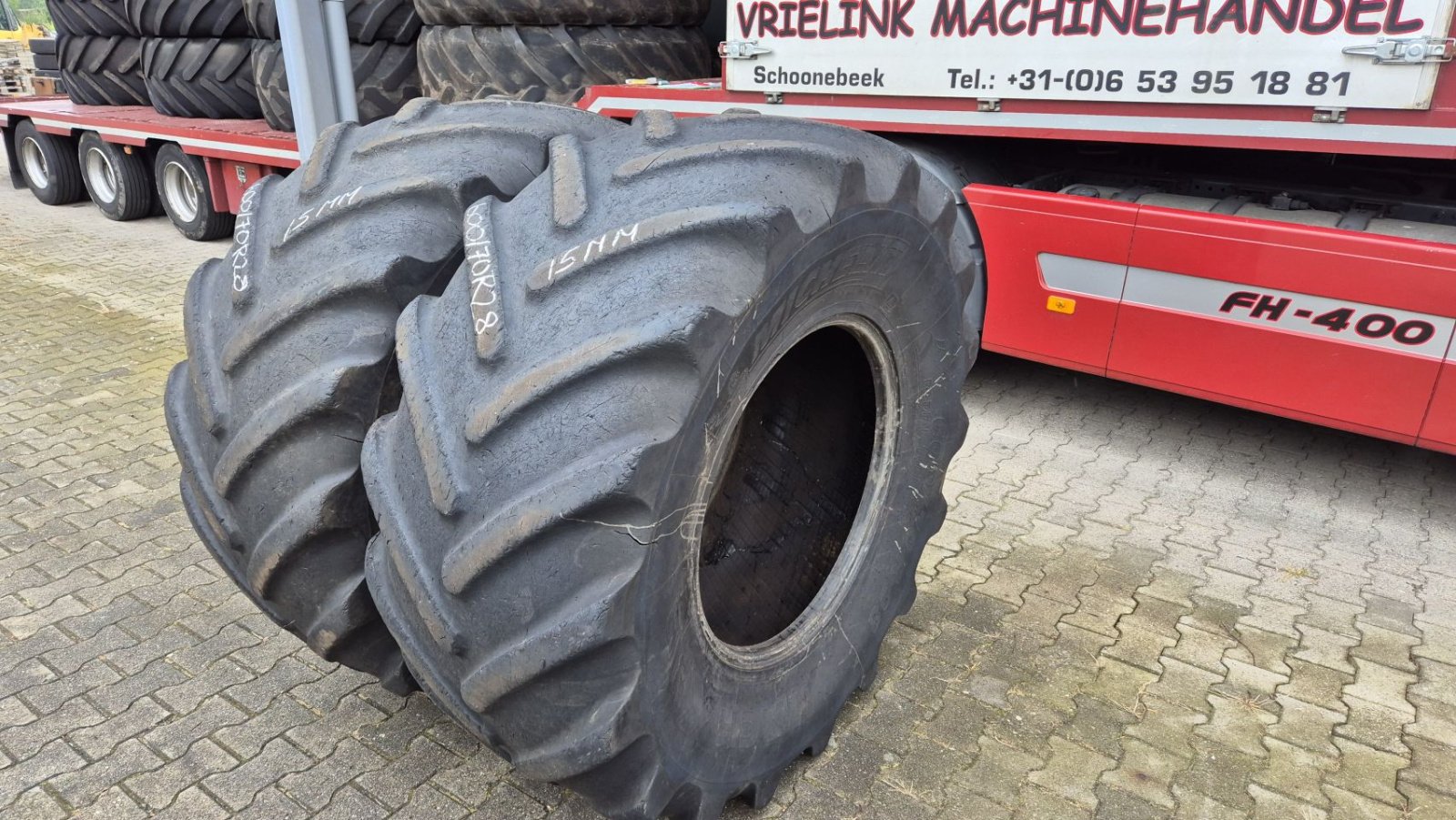 Reifen del tipo Sonstige MICHELIN MACHXBIB 600/70R28 met 15mm, Gebrauchtmaschine en Schoonebeek (Imagen 1)