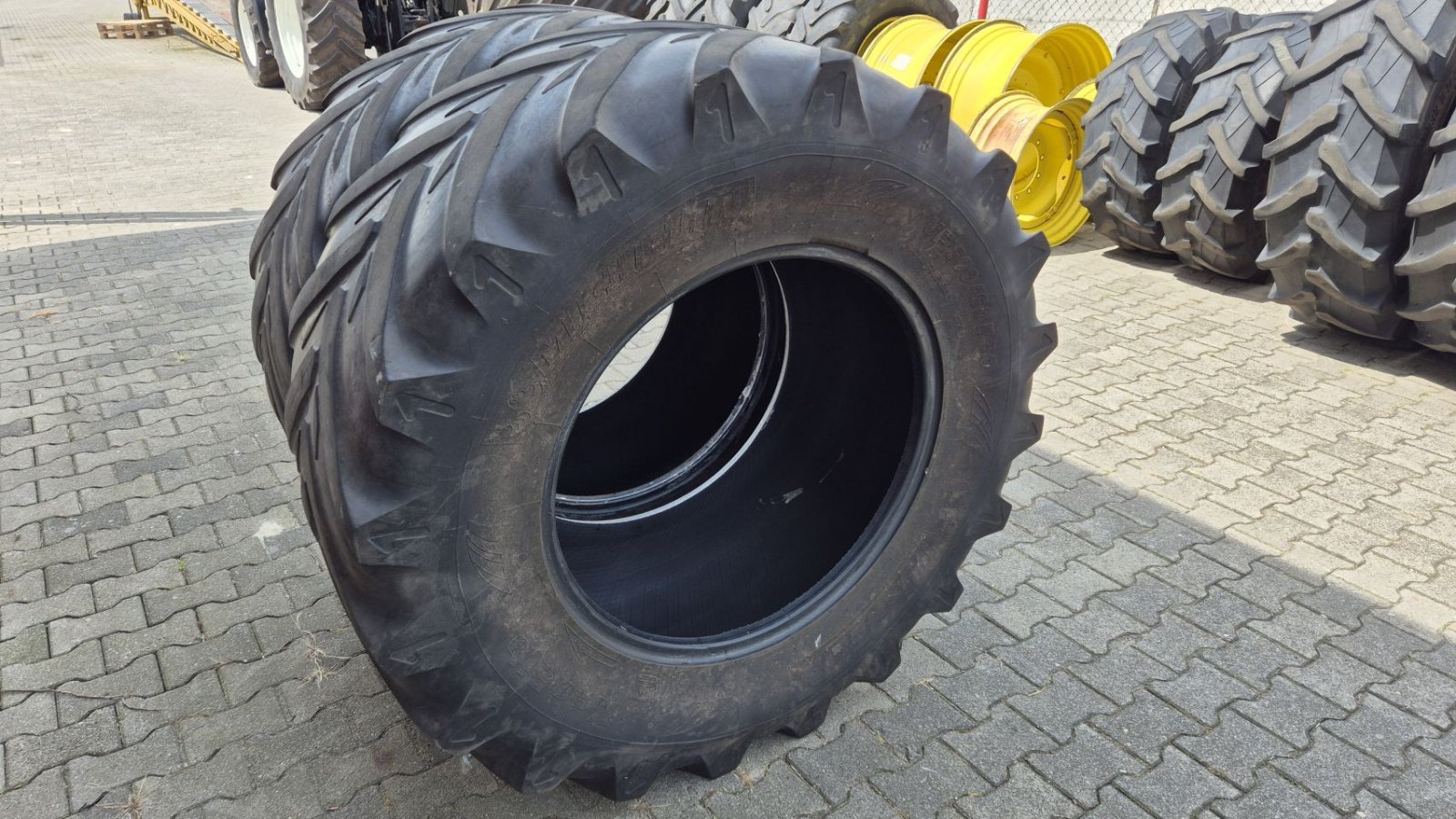 Reifen tip Sonstige MICHELIN XEOBIB VF600/60R30 met 4mm, Gebrauchtmaschine in Schoonebeek (Poză 2)