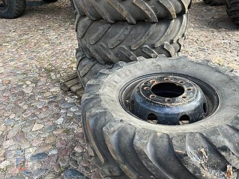 Reifen des Typs Sonstige Rad Räder Unimog Michelin Südrad 445/70R24 U425 U437 inkl. Mwst., Gebrauchtmaschine in Fitzen (Bild 1)