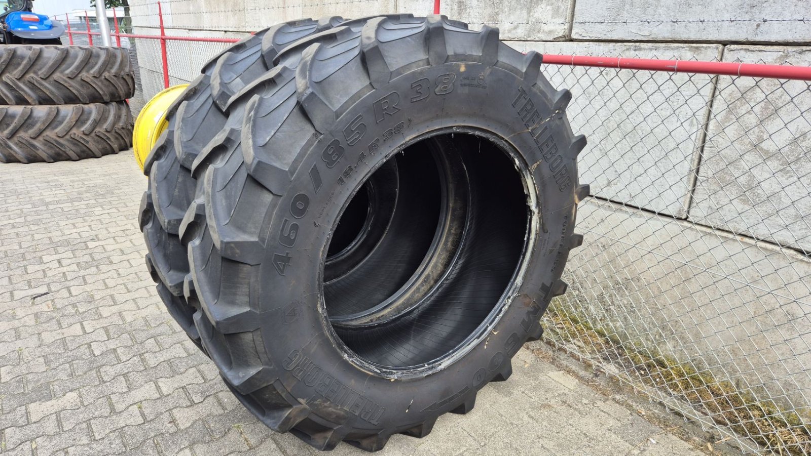 Reifen του τύπου Sonstige Trelleborg TM600 420/85R24, Gebrauchtmaschine σε Schoonebeek (Φωτογραφία 4)