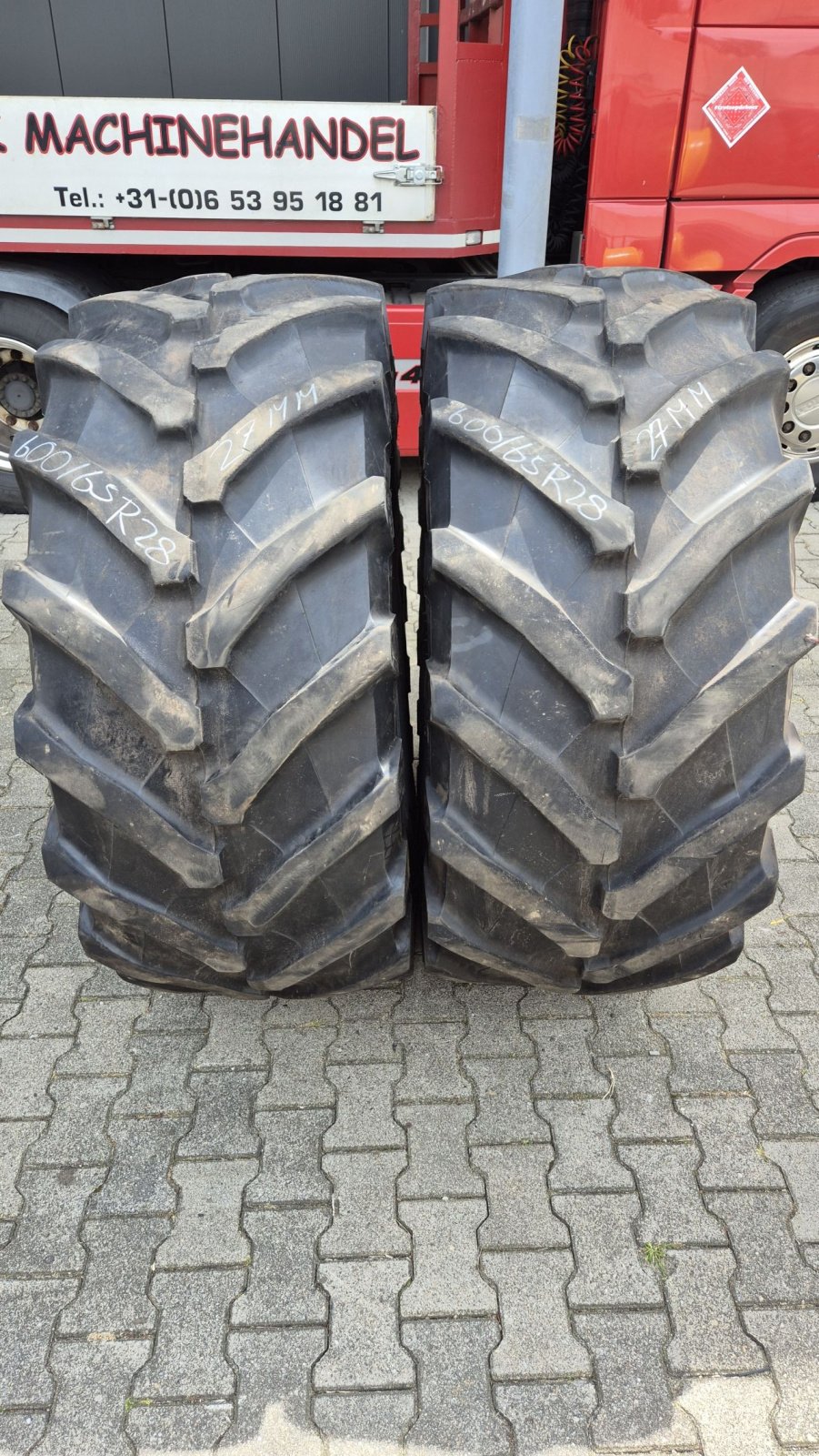 Reifen типа Sonstige Trelleborg TM800 600/65R28 banden 27mm, Gebrauchtmaschine в Schoonebeek (Фотография 5)