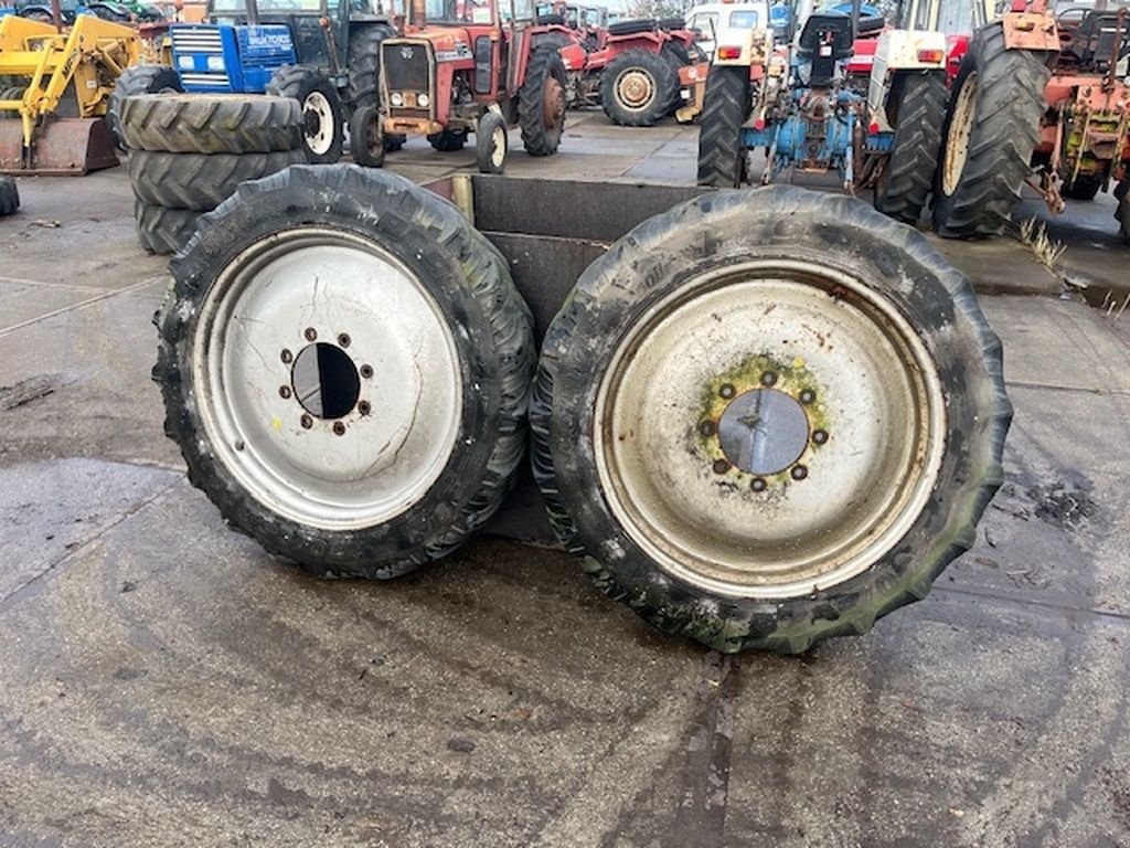 Reifen del tipo Taurus 230/95 R32, Gebrauchtmaschine In Callantsoog (Immagine 1)