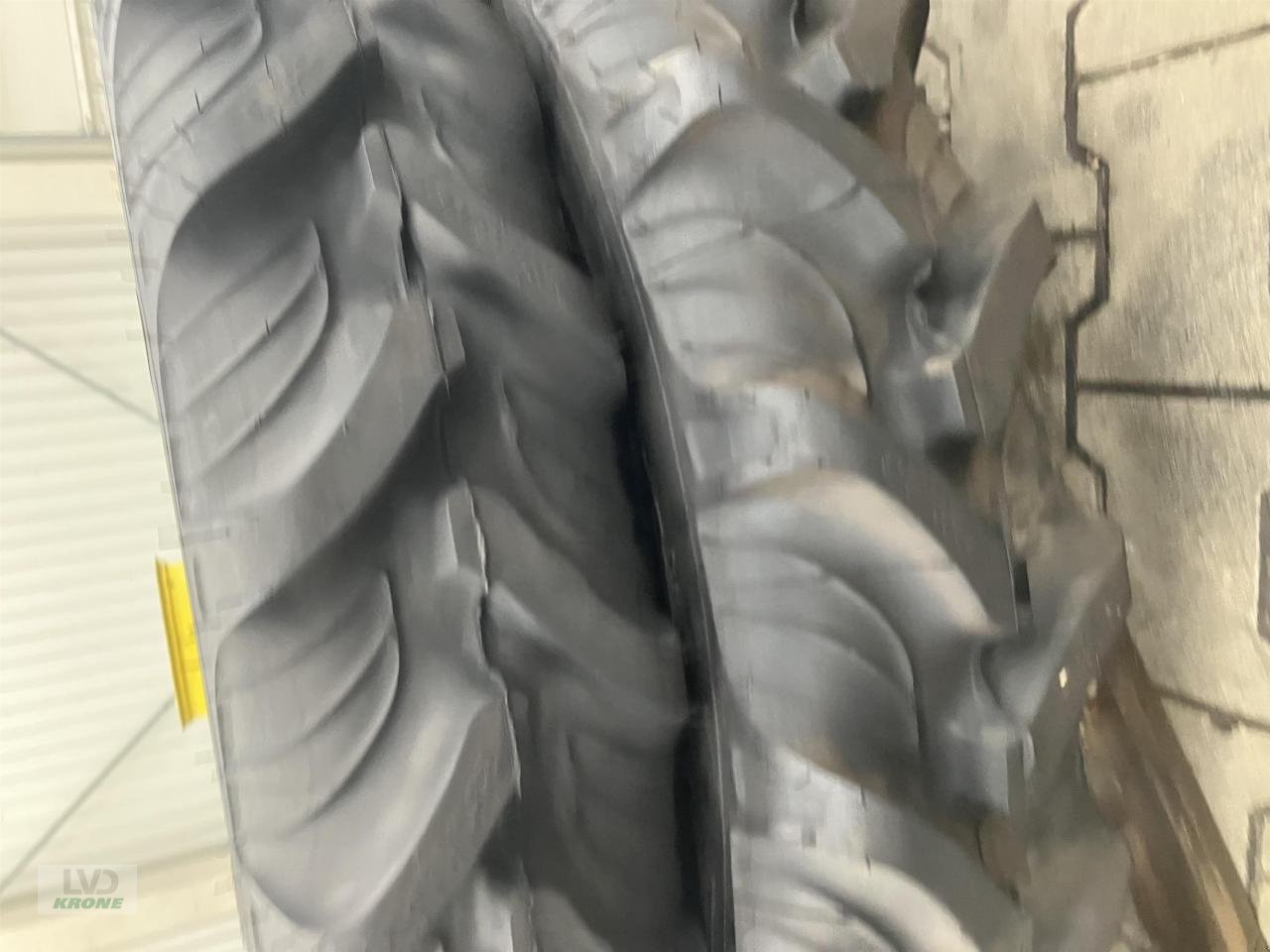 Reifen typu Taurus 230/95R36, Gebrauchtmaschine w Spelle (Zdjęcie 2)