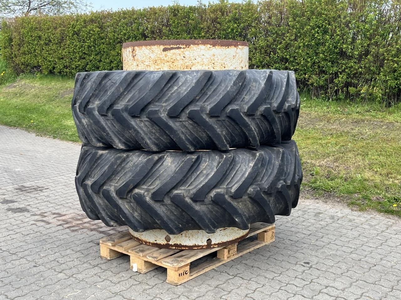 Reifen za tip Taurus 520/70R38, Gebrauchtmaschine u Toftlund (Slika 1)