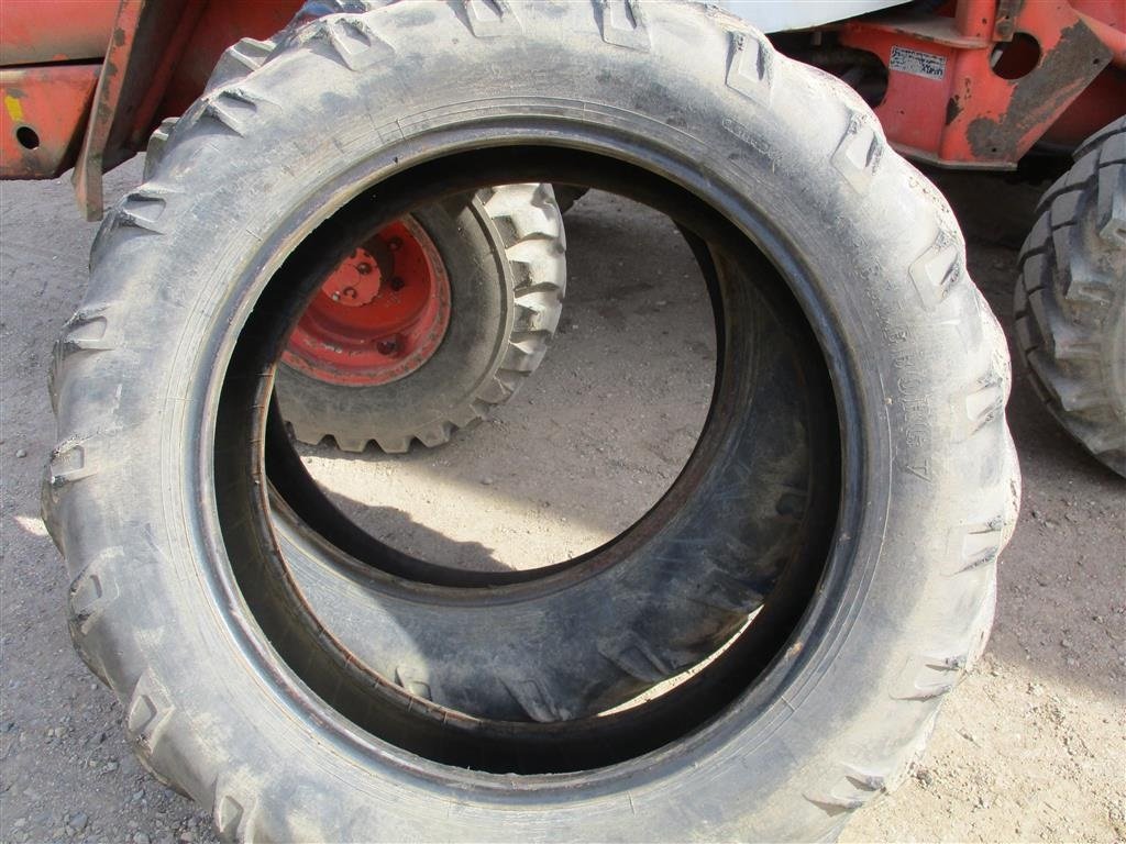 Reifen tipa Trelleborg 12,4 x 32  Trelleborg dæk, Gebrauchtmaschine u Høng (Slika 6)