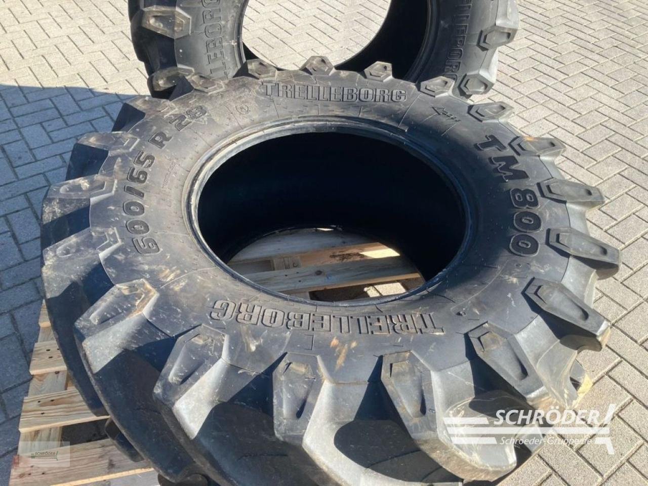 Reifen του τύπου Trelleborg 2X 600/65 R 28 + 2X 710/70 R 38, Gebrauchtmaschine σε Wildeshausen (Φωτογραφία 4)