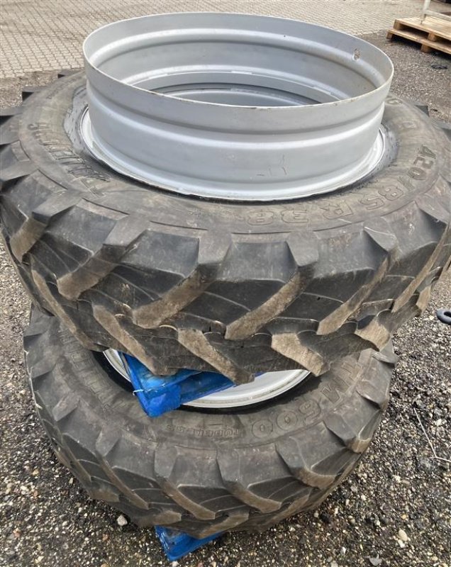 Reifen Türe ait Trelleborg 420/85 R 38, Gebrauchtmaschine içinde Horsens (resim 3)