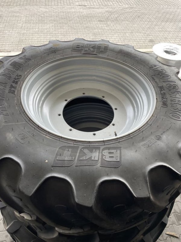 Reifen του τύπου Trelleborg 480/80r46 en 420/85r30 op velg, Neumaschine σε Coevorden (Φωτογραφία 4)