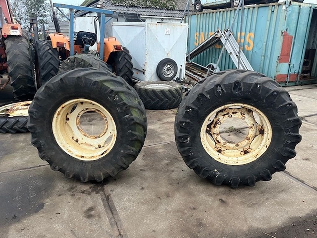 Reifen tipa Trelleborg 480.65 R24 TM 800, Gebrauchtmaschine u Callantsoog (Slika 4)