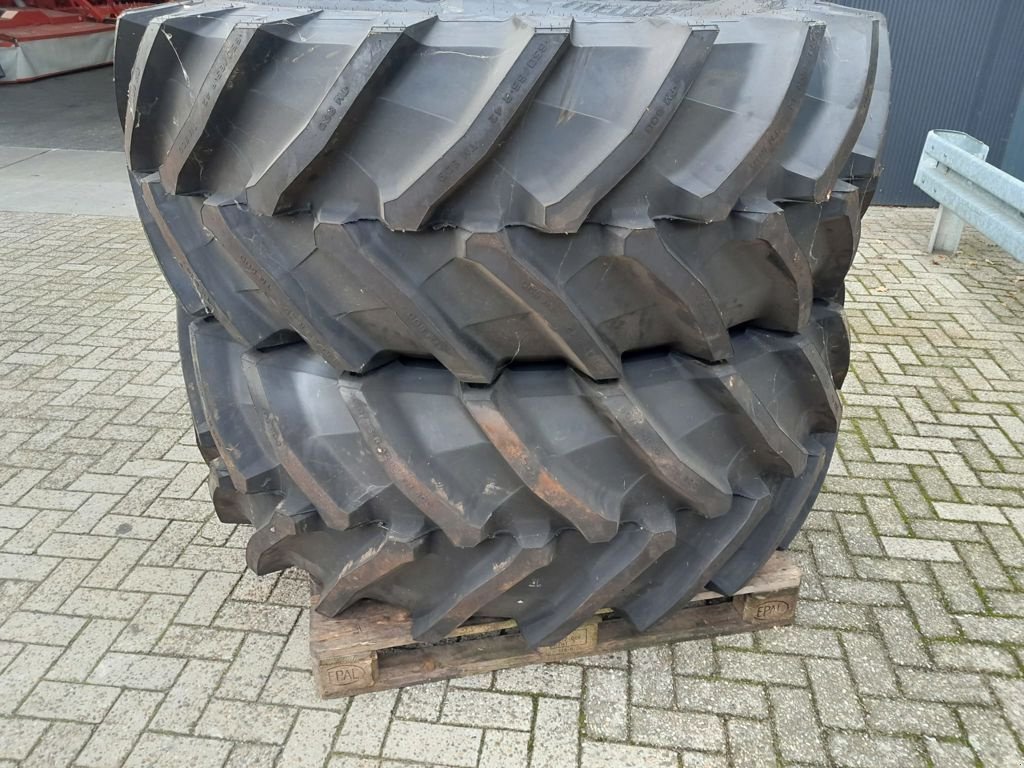 Reifen des Typs Trelleborg 650/65R42 TM 800, Neumaschine in MARIENHEEM (Bild 1)