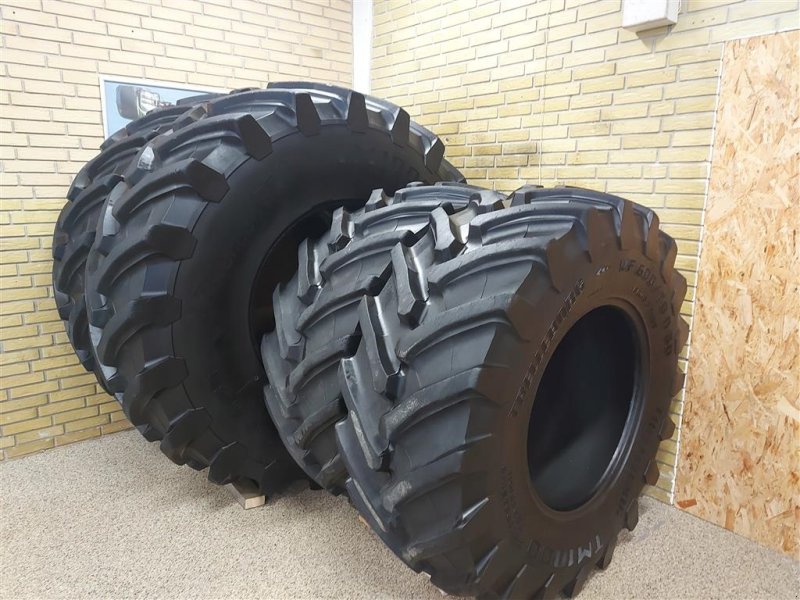 Reifen от тип Trelleborg 650/85*38 + 600/70*30 TM 1000, Gebrauchtmaschine в Nykøbing M