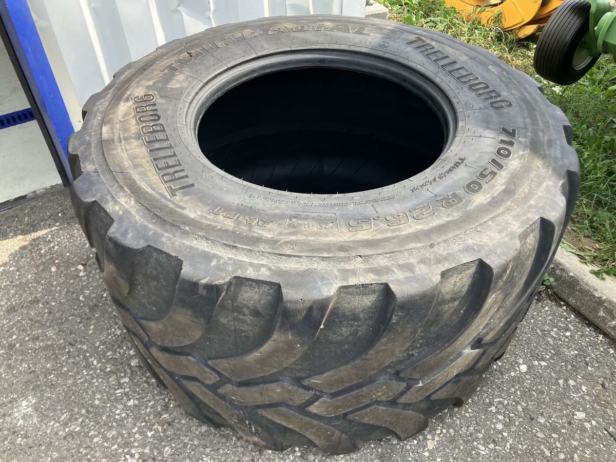 Reifen van het type Trelleborg 710/50R 26,5, Gebrauchtmaschine in Villach (Foto 2)