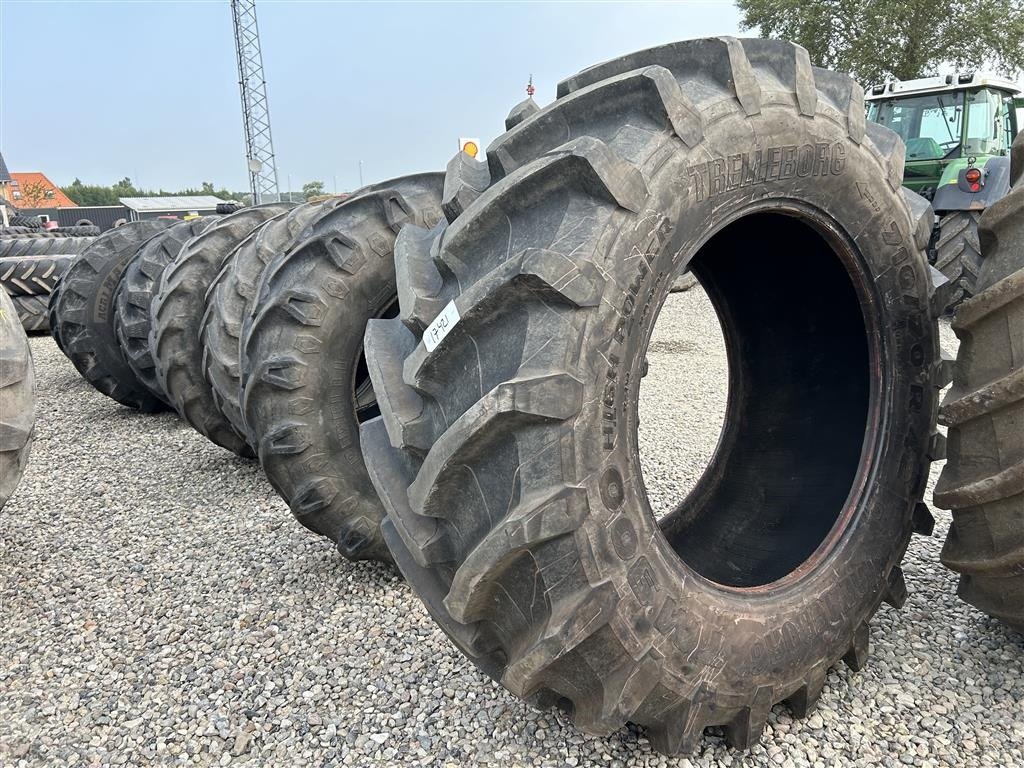 Reifen du type Trelleborg 710/70R42 afmontering 100 %, Gebrauchtmaschine en Rødekro (Photo 2)