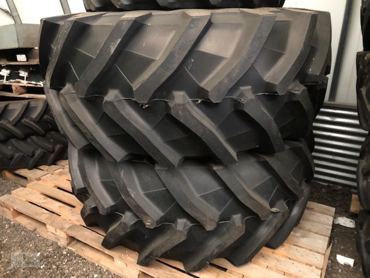 Reifen des Typs Trelleborg 710/75R32 TM 2000, Gebrauchtmaschine in Neuhof - Dorfborn (Bild 1)