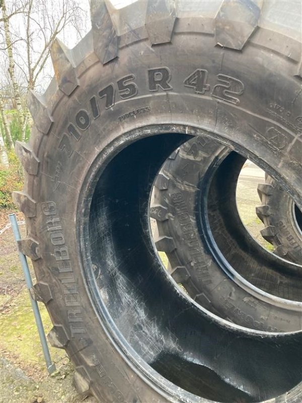 Reifen tipa Trelleborg 710/75R42, Gebrauchtmaschine u Glamsbjerg (Slika 2)