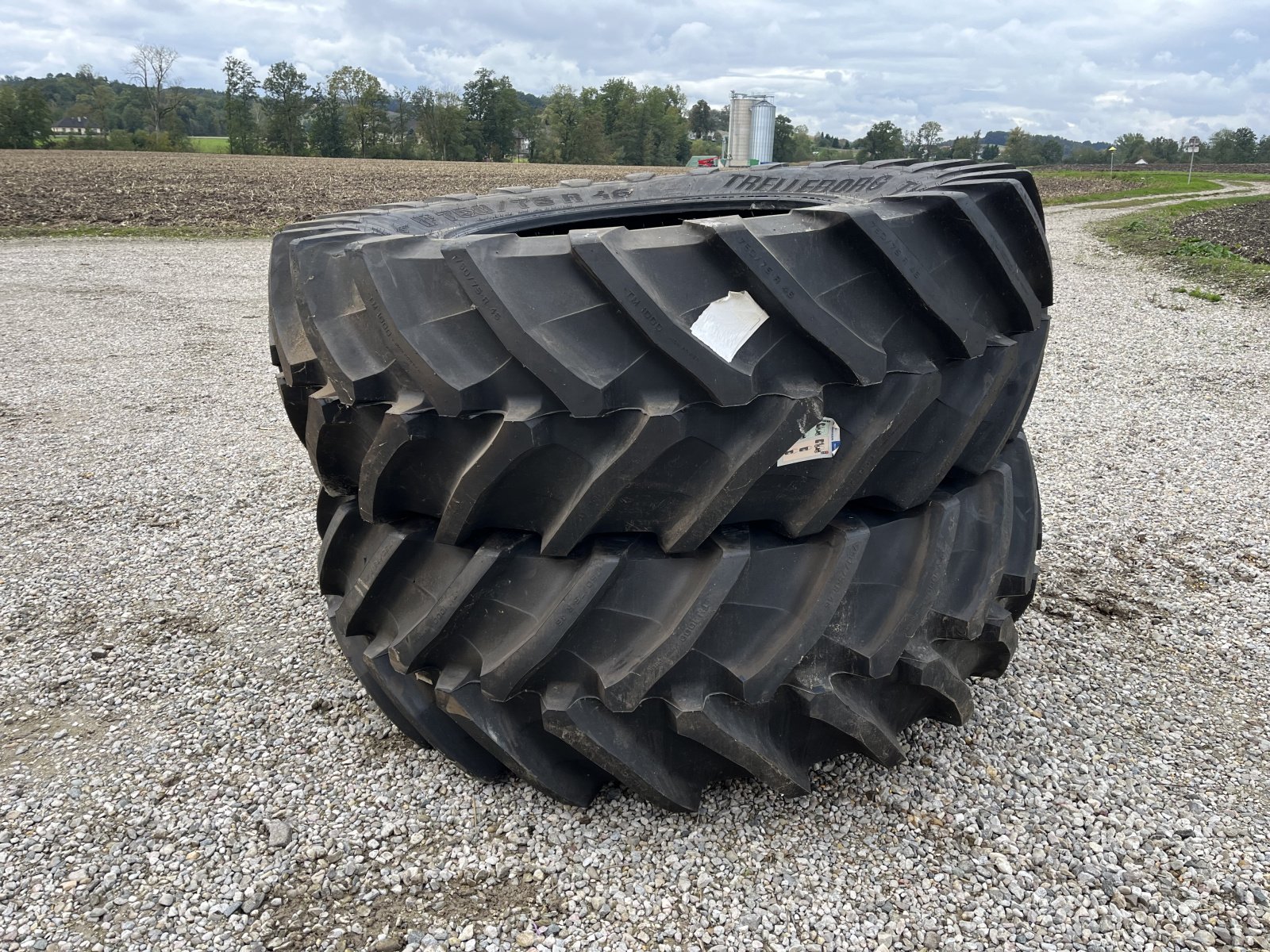 Reifen Türe ait Trelleborg 750/75 R46, Neumaschine içinde Hinzenbach (resim 1)