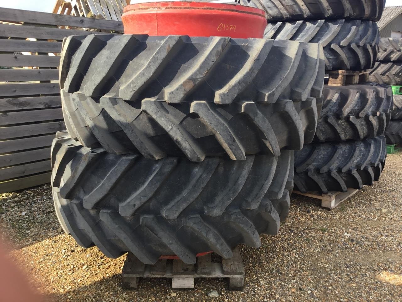 Reifen tipa Trelleborg 750/75R46  650/65R38, Gebrauchtmaschine u Grindsted (Slika 2)