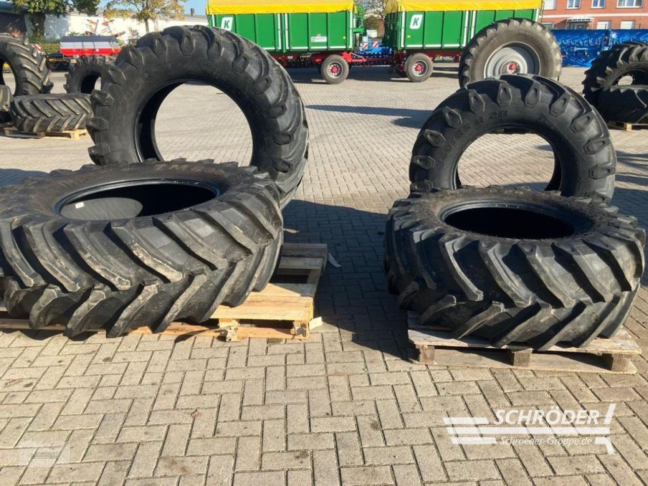 Reifen от тип Trelleborg DECKEN 2X  540/65 R28 UND 2X 650/65 R38, Gebrauchtmaschine в Twistringen (Снимка 1)