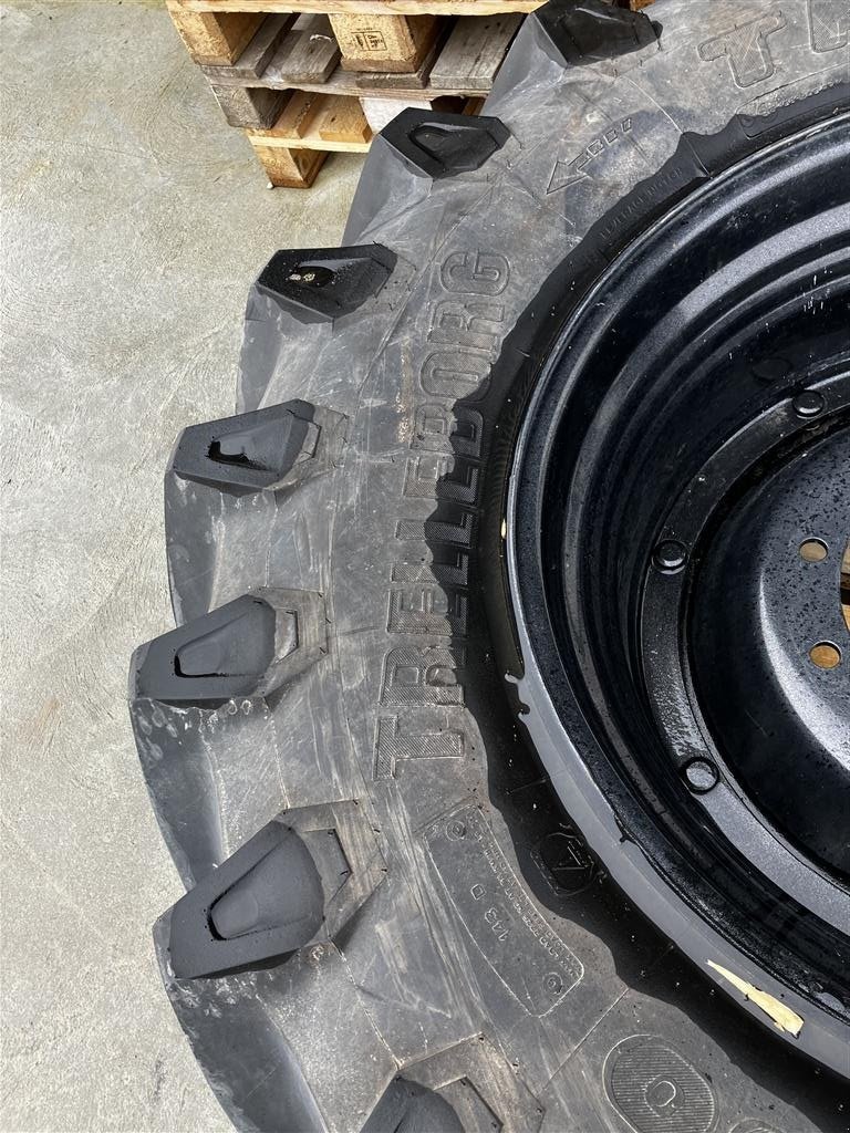 Reifen tipa Trelleborg TM800 540/65 R30, Gebrauchtmaschine u Høng (Slika 4)