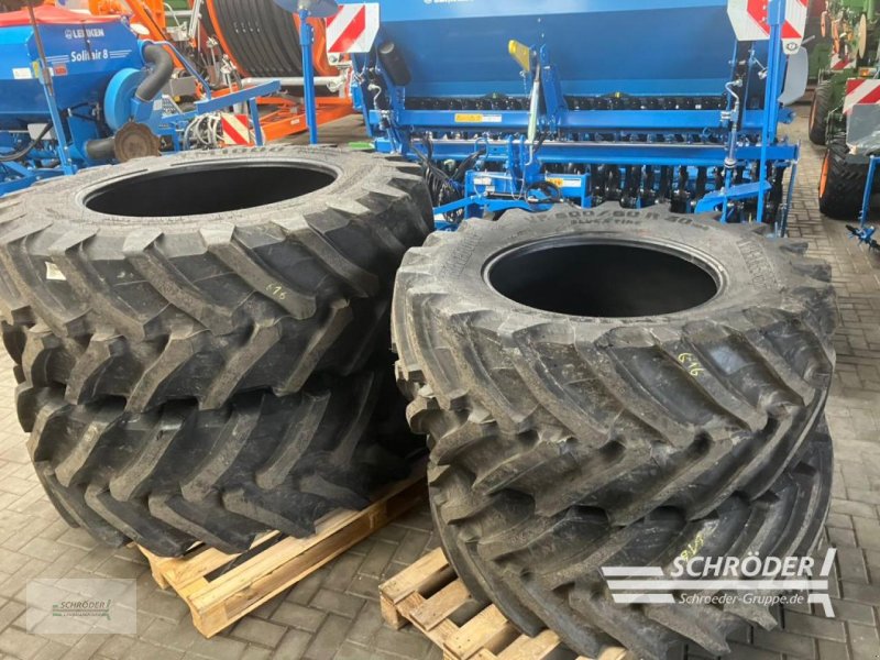 Reifen tipa Trelleborg VF600/60 R30 + VF650/65 R42, Neumaschine u Twistringen (Slika 1)