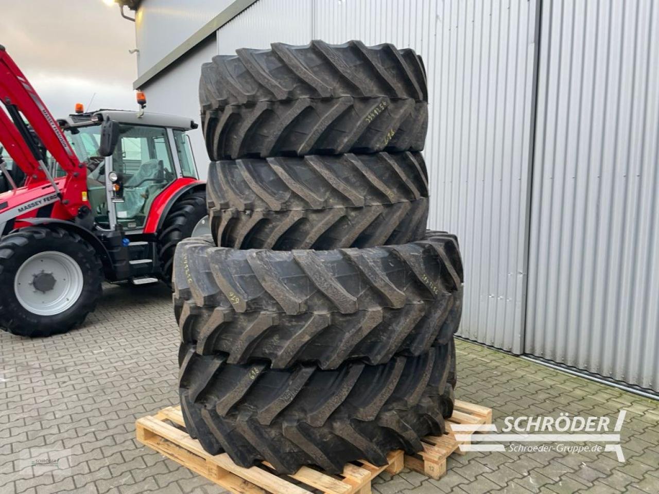 Reifen типа Trelleborg VF600/60 R30 + VF650/65 R42, Neumaschine в Wildeshausen (Фотография 4)