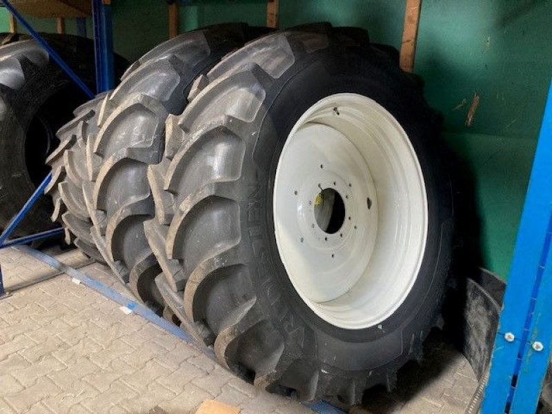 Reifen del tipo Vredestein 540/65R 38 en 440/65R28, Gebrauchtmaschine In Wierden (Immagine 1)