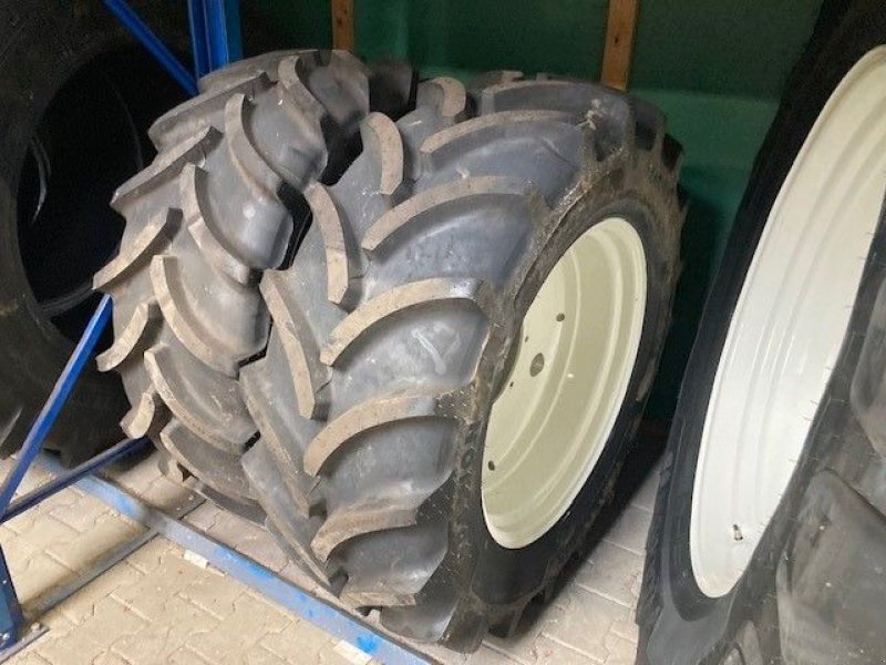 Reifen des Typs Vredestein 540/65R 38 en 440/65R28, Gebrauchtmaschine in Wierden (Bild 10)