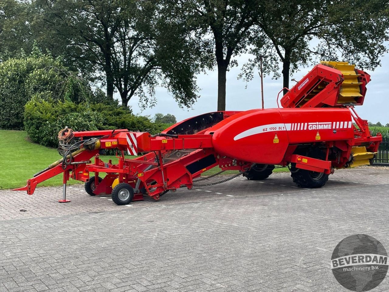 Roder des Typs Grimme GZ 1700 DL1 uienrooier, Gebrauchtmaschine in Vriezenveen (Bild 1)