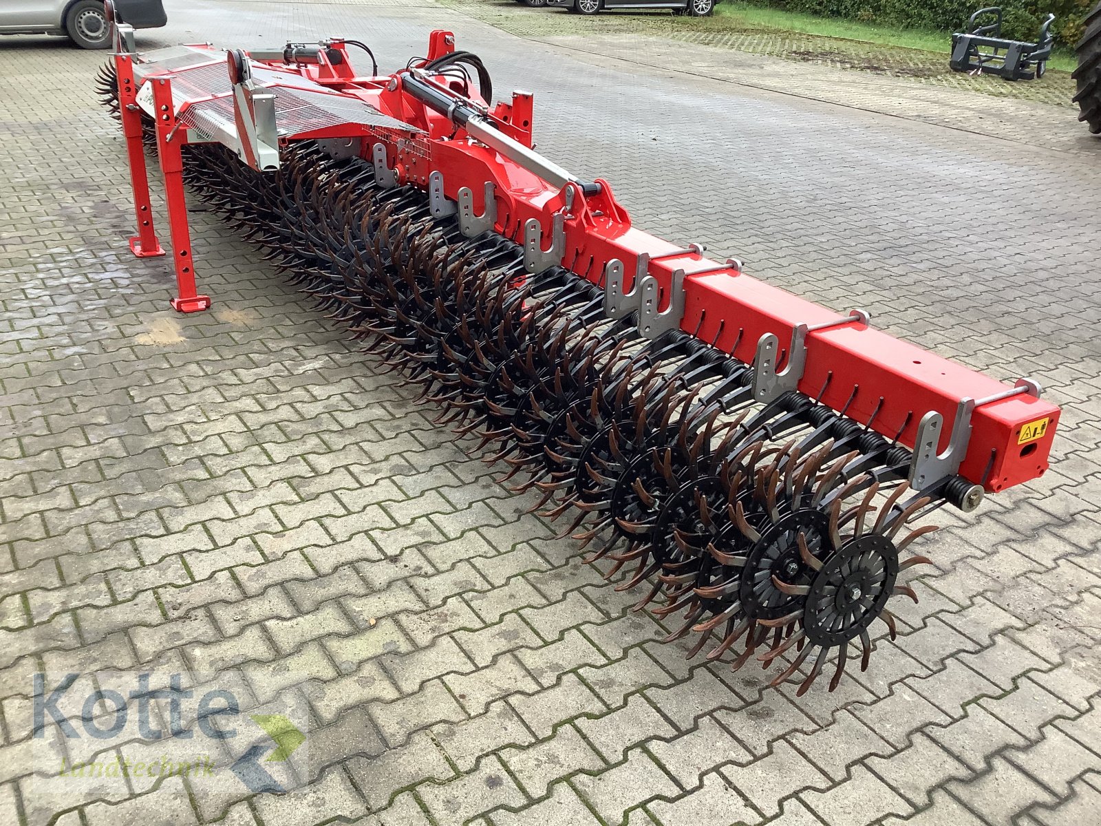 Rollhacke van het type Pöttinger Rotocare v 8000, Gebrauchtmaschine in Rieste (Foto 9)