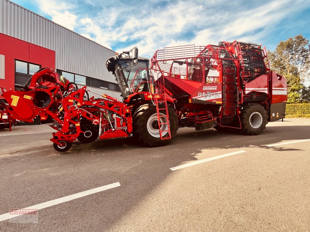 Rübenroder des Typs Grimme REXOR 6200 Gen3, Neumaschine in Feuchy (Bild 1)