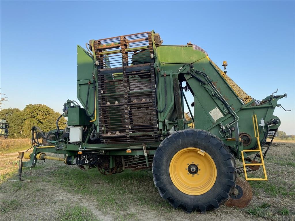 Rübenroder des Typs Thyregod T7, 3 rækket Årg. 2013. Velholdt maskine., Gebrauchtmaschine in øster ulslev (Bild 2)